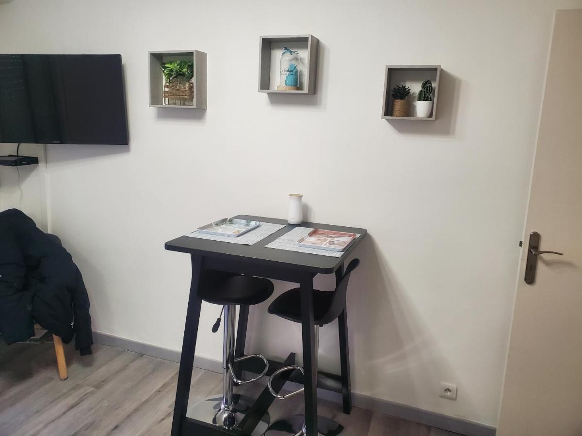 Апартаменты Joli Petit Studio Au Centre De Carry Le Rouet Экстерьер фото